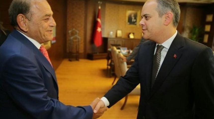 Bakan Kılı&ccedil;, Taksim Spor Kul&uuml;b&uuml; Başkanı Hamamcıoğlu&rsquo;nu Kabul Etti