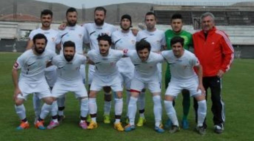 Aksaray Belediyespor Sahaya İniyor
