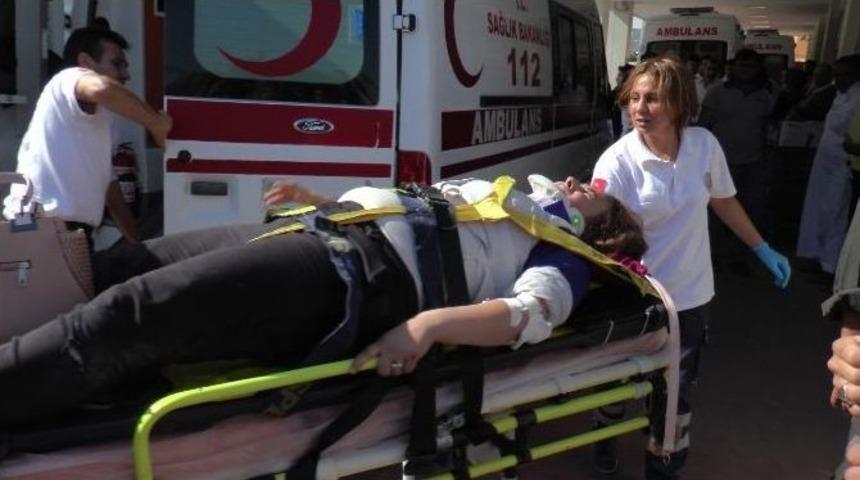 Otomobilin &Ccedil;arptığı Kadın Yaralandı