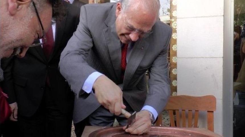 Oecd Genel Sekreteri Gurria, Bakır İşleyip Kahveye 100 Tl Verdi