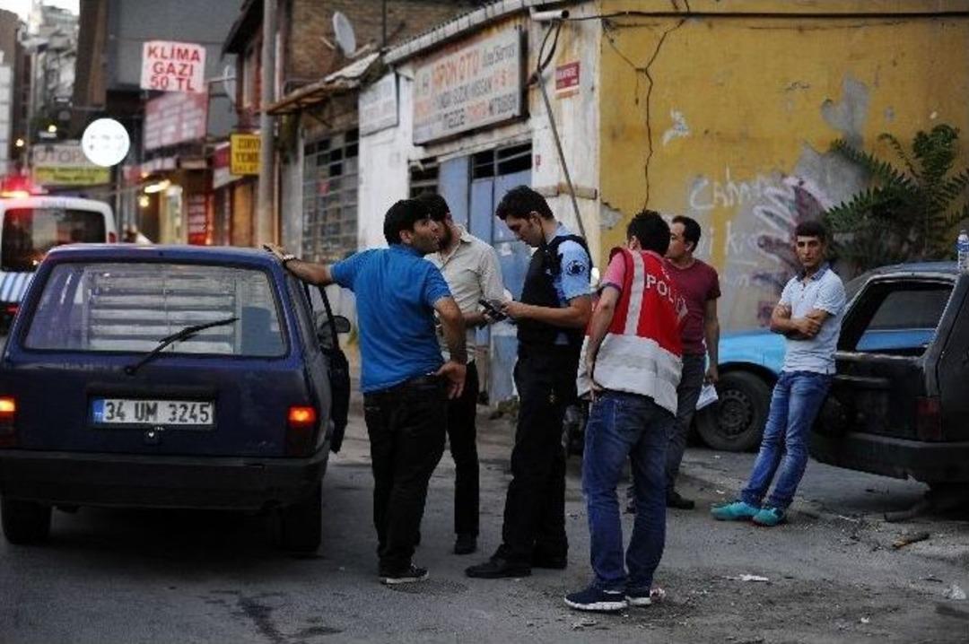 İstanbul&rsquo;da 5 Bin Polisle Huzur Operasyonu