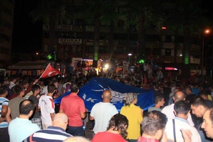 Edremit’te Binlerce Kişi Sokaklara İndi G3