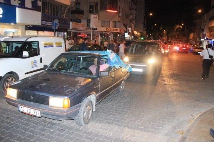 Edremit’te Binlerce Kişi Sokaklara İndi G5