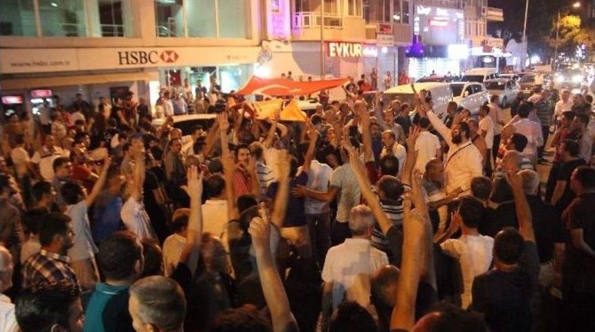 Aydın&rsquo;da Halk Sokağa D&ouml;k&uuml;ld&uuml;