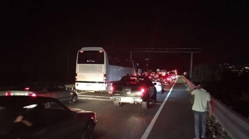 Halk Cumhurbaşkanı Erdoğan&rsquo;a Destek İ&ccedil;in Marmaris&rsquo;a Akın Etti