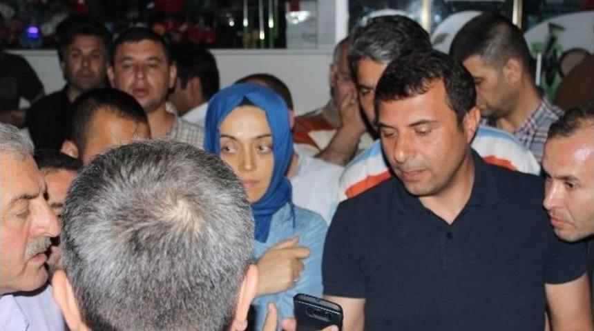 Kırşehirliler Sokaklara D&ouml;k&uuml;ld&uuml;