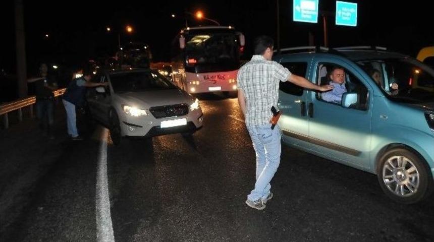 Cumhurbaşkanı&rsquo;na Destek İ&ccedil;in Vatandaşlar Marmaris&rsquo;e Akın Etti