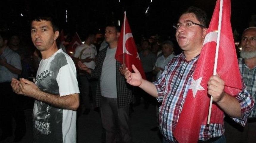 Niğde Darbe Girişimine Karşı Meydanlara İndi