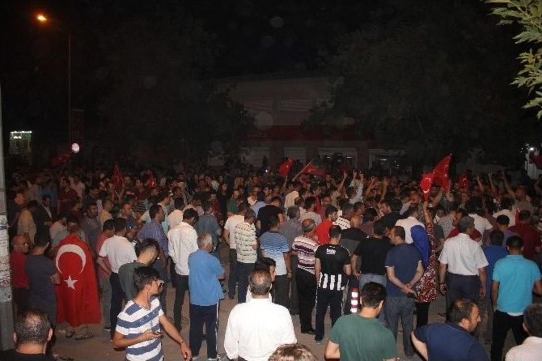 Iğdır&rsquo;da Vatandaşlar Sokağa D&ouml;k&uuml;ld&uuml;