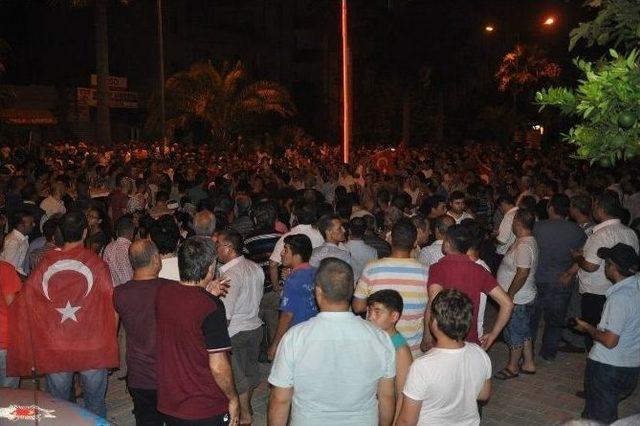 Adana’da Gece Yarısı Camilerde Halka “demokrasi” Vurgusu