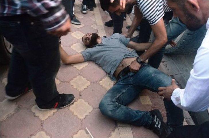 Kışladan Açılan Ateş Bir Genci Yaraladı G3