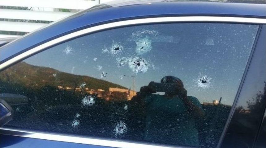 &Ccedil;atışmada Ara&ccedil;lar Delik Deşik Oldu