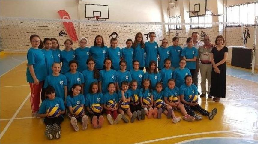 Eskişehir Kırım Derneği Voleybol Yaz Okulu &Ccedil;alışmaları Başladı