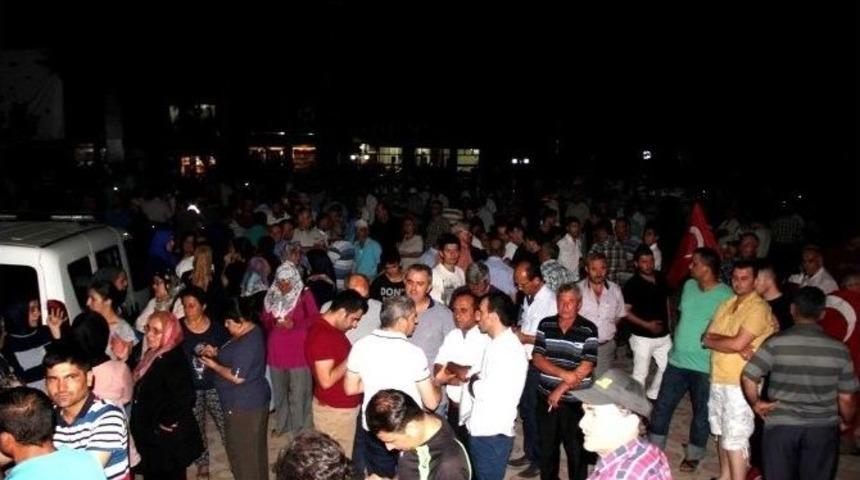 Sarıg&ouml;l&rsquo;de Halk Sabaha Kadar Uyumadı