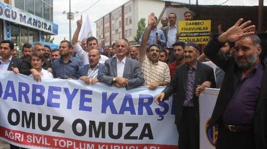 Stk&rsquo;lardan Darbe Girişimine Tepki