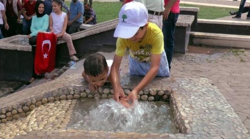 42 Rderecede Demokrasi M&uuml;cadelesi