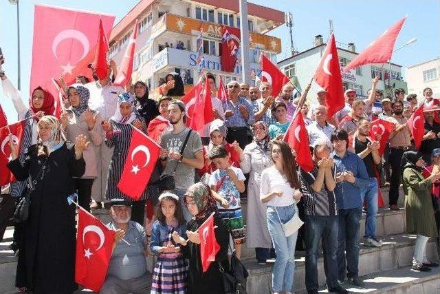 Yozgat’ta Demokrasiye Sahip Çıkma Mitingi Düzenlendi