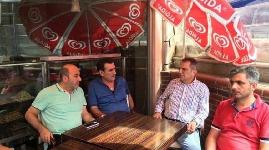 Sedat Kaplan Darbe Girişimcilerini Protesto Etmek İ&ccedil;in Otelden Ka&ccedil;mış