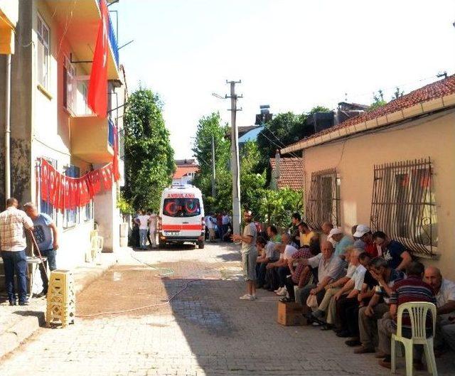 Darbeciler Tarafından Şehit Edilen Polisin Derince’deki Baba Ocağına Ateş Düştü