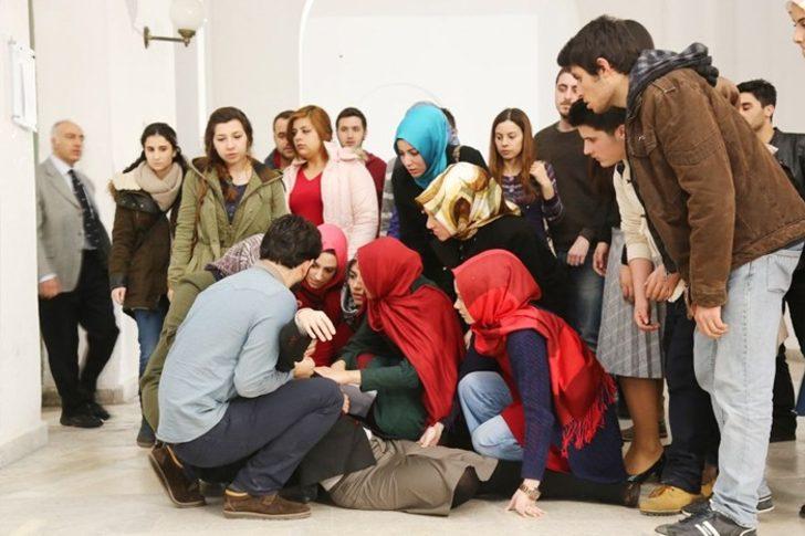 Ötesiz İnsanlar 17. Bölüm Galerisi G4