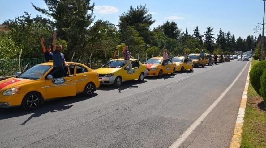 Taksicilerden Demokrasiye Tam Destek