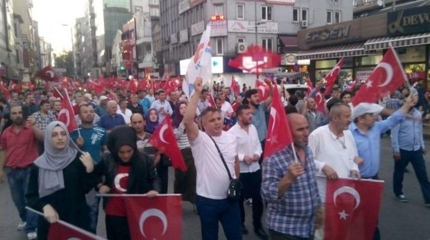Zonguldak&rsquo;tan Demokrasi Y&uuml;r&uuml;y&uuml;ş&uuml;ne Tam Destek