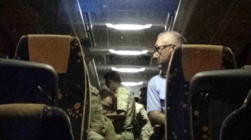 Denizli&rsquo;de 52 Darbeci Asker Tutuklandı