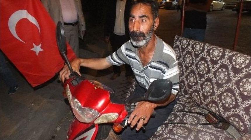 Engelli Gen&ccedil;ten Anlamlı &Ouml;rnek Davranış