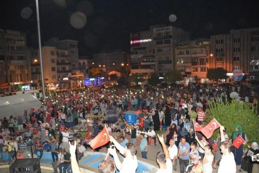 Aliağa&rsquo;da Demokrasi N&ouml;betine Devam