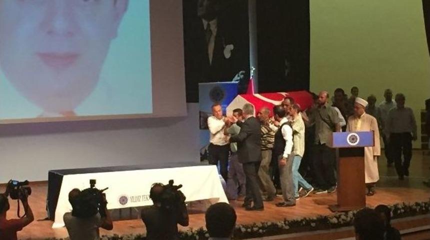 Cumhurbaşkanı Başdanışmanı Varank&rsquo;ın Ağabeyi İ&ccedil;in Yt&uuml;&rsquo;de T&ouml;ren