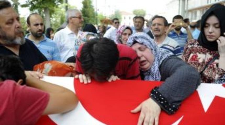 İlhan Varank Ve Nevzat Yal&ccedil;ıntaş Son Yolculuğuna Uğurlanıyor