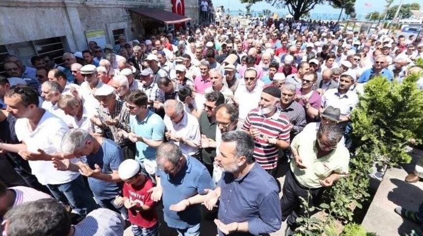 Ordu&rsquo;da Darbe Şehitleri İ&ccedil;in Gıyabi Cenaze Namazı