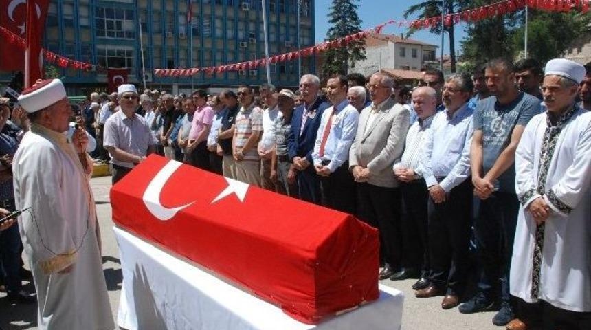 Tankın Altında Kalarak Şehit Olan Gen&ccedil; Son Yolculuğuna Uğurlandı