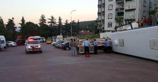 Bilecik’te Otobüs Devrildi, 1 Yaralı