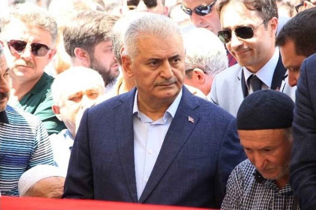 Başbakan Yıldırım:"gece N&ouml;bette G&uuml;nd&uuml;z Ayakta Olmaya Devam Edeceğiz"