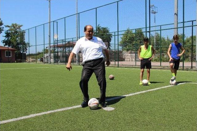 Gülüç’te Sporcuların Tüm Masraflarını Başkan Demirtaş Karşıladı