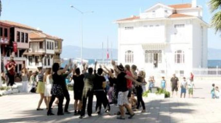 Pandomim İle Barış Anlatıldı