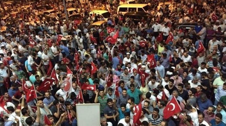 Ekinci, Toma&rsquo;nın &Uuml;st&uuml;nde Vatandaşa Seslendi