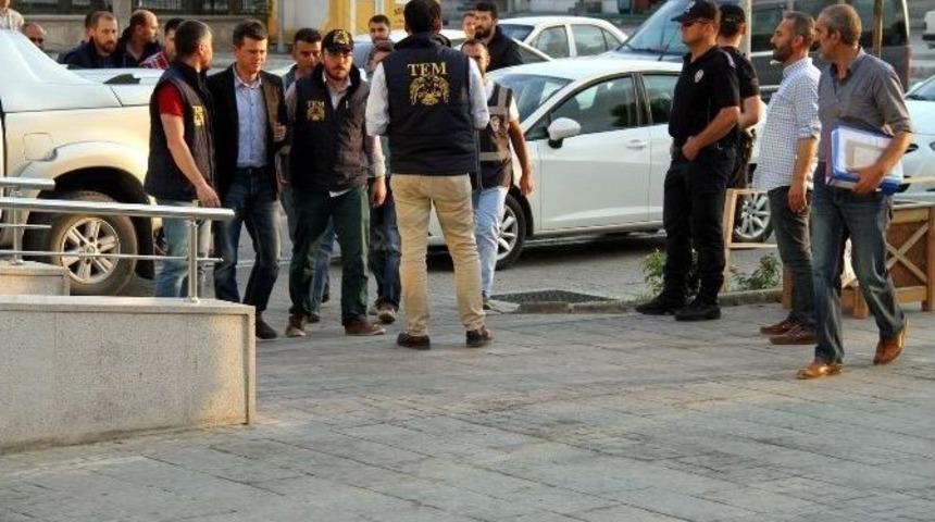 Erzincan&rsquo;da 6 Askeri Savcı Ve Hakim Adliyeye Sevk Edildi
