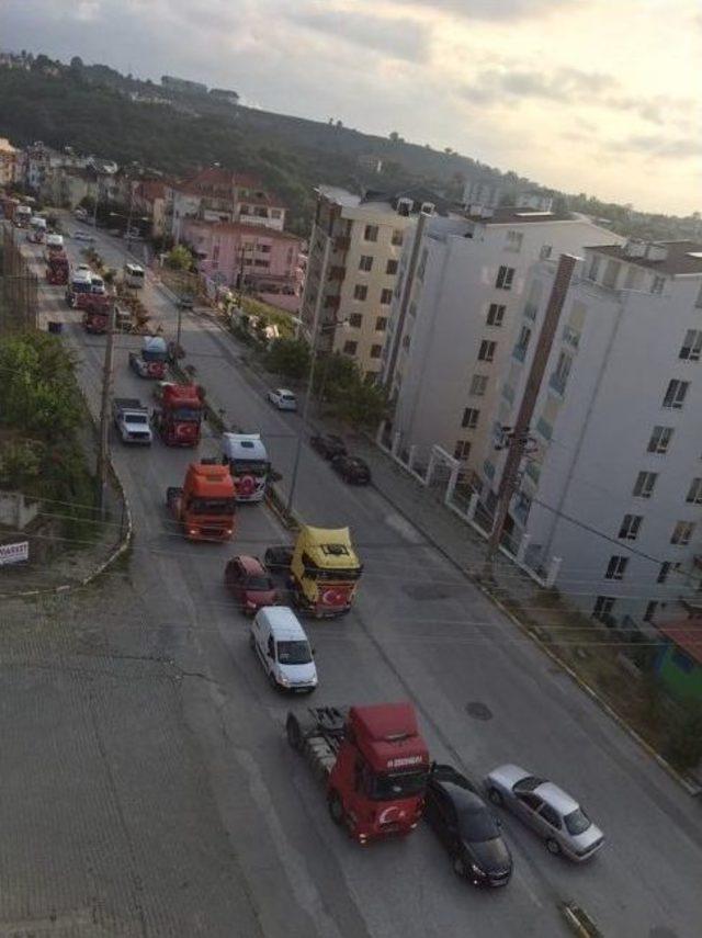 Tır Ve Minibüsçülerden Konvoylu Protesto