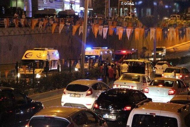 Diyarbakır’da Darbe Girişimine Tepki Gösteren Vatandaşlar Sokaklara Çıktı