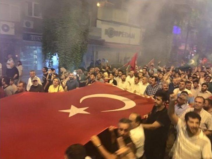 Aydın’da ‘demokrasi Nöbeti’ Devam Ediyor G1