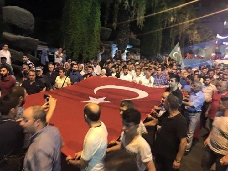 Aydın’da ‘demokrasi Nöbeti’ Devam Ediyor G2