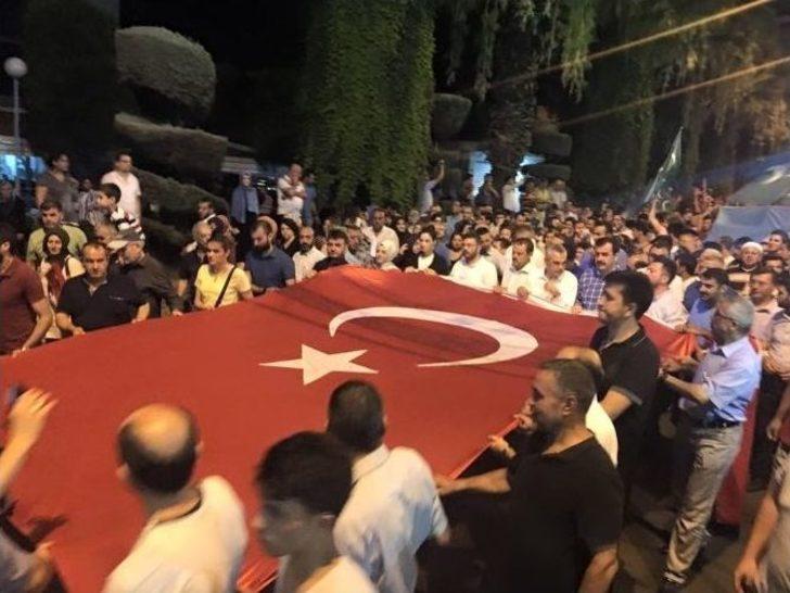 Aydın’da ‘demokrasi Nöbeti’ Devam Ediyor G3