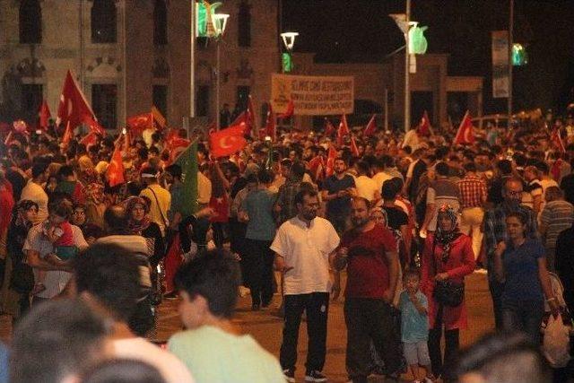 Konya’da Darbe Girişimine Tepki Dinmiyor