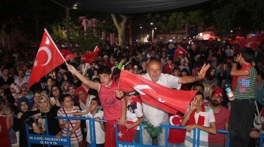 Elazığ&rsquo;da Demokrasi N&ouml;beti Devam Ediyor