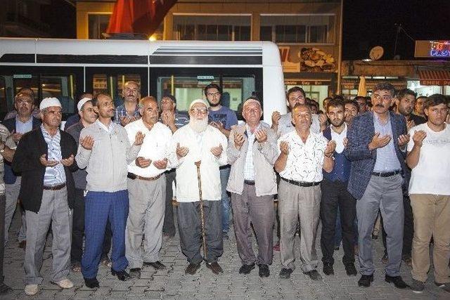 Ahlat’ta Şehitler İçin Gıyabi Cenaze Namazı Kılındı