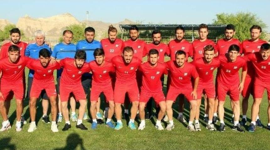 Nevşehirspor Yeni Sezon İ&ccedil;in Sahaya İndi