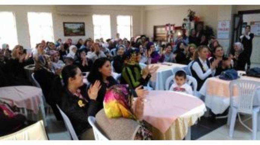 Kadınlar, Turuncu Cafe&rsquo;de Buluşuyor