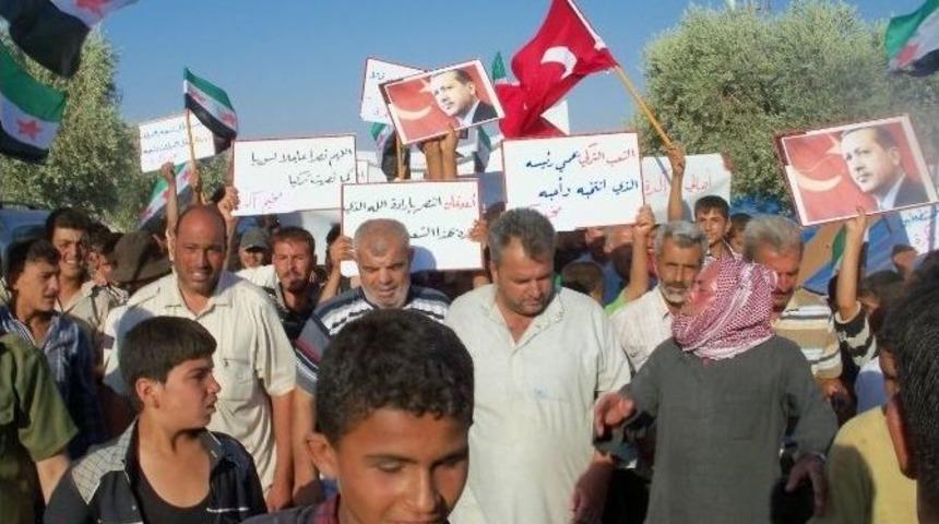 Darbeciler, Suriye&rsquo;de De Protesto Edildi